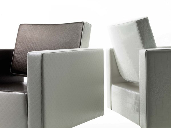 Кресло парикмахерское Pietranera BOLERO 110.7R