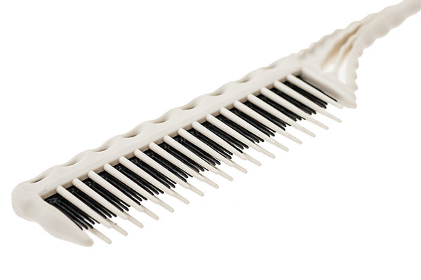 Расчёска для начёса Y.S.PARK белая YS-150 white Расчёска для начёса Y.S.PARK белая YS-150 white