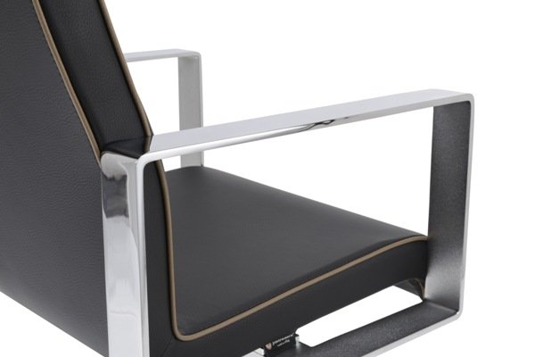 Кресло парикмахерское Pietranera BLADE EASY 69A.8R